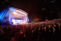 lynch.「THE SINNER STRIKES BACK」日比谷野外大音楽堂公演の様子。（撮影：江隈麗志）