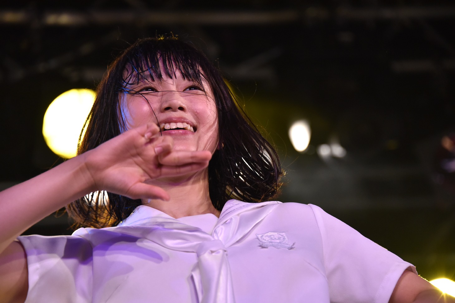 石野理子