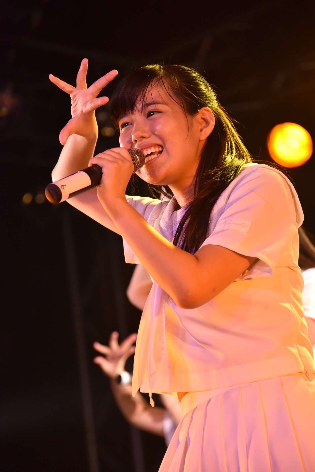 比嘉奈菜子