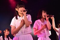 左から原田珠々華、石野理子。