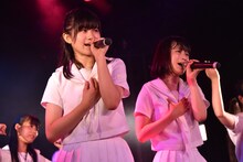 左から原田珠々華、石野理子。