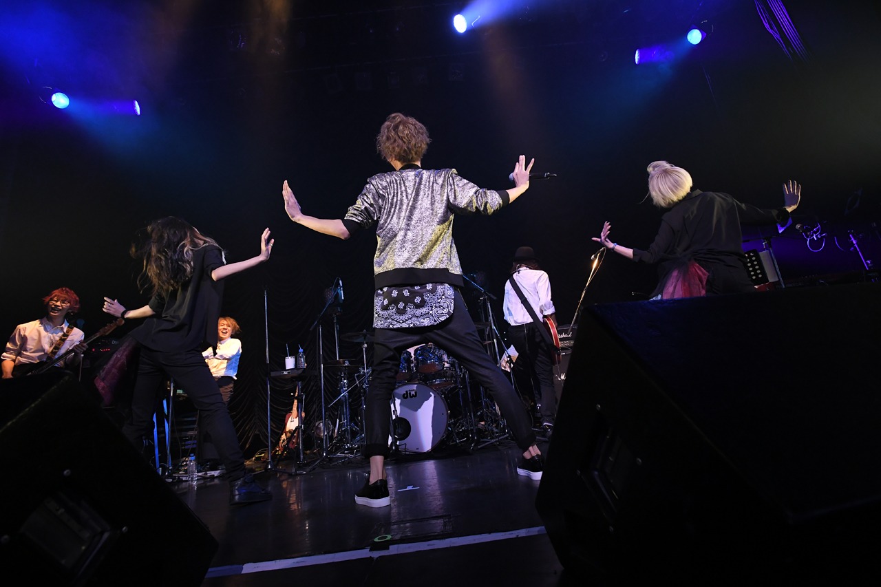 ATYとのコラボステージの様子。（撮影：岡本麻衣）