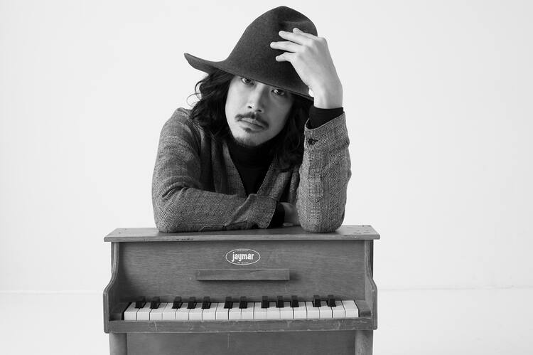 綾野剛出演cmで話題 大橋トリオ新曲リリックビデオ公開 動画あり 音楽ナタリー