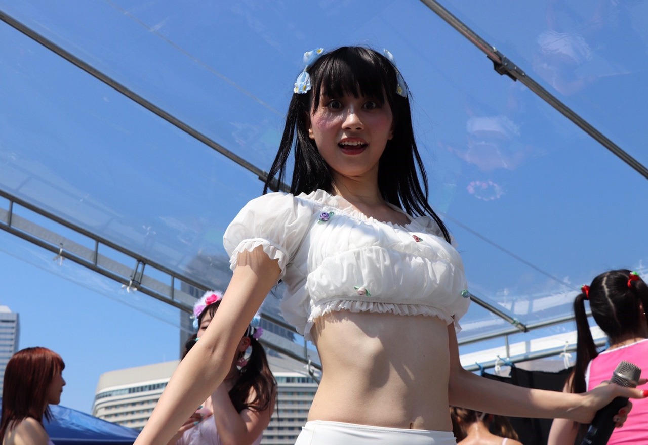 清川麗奈