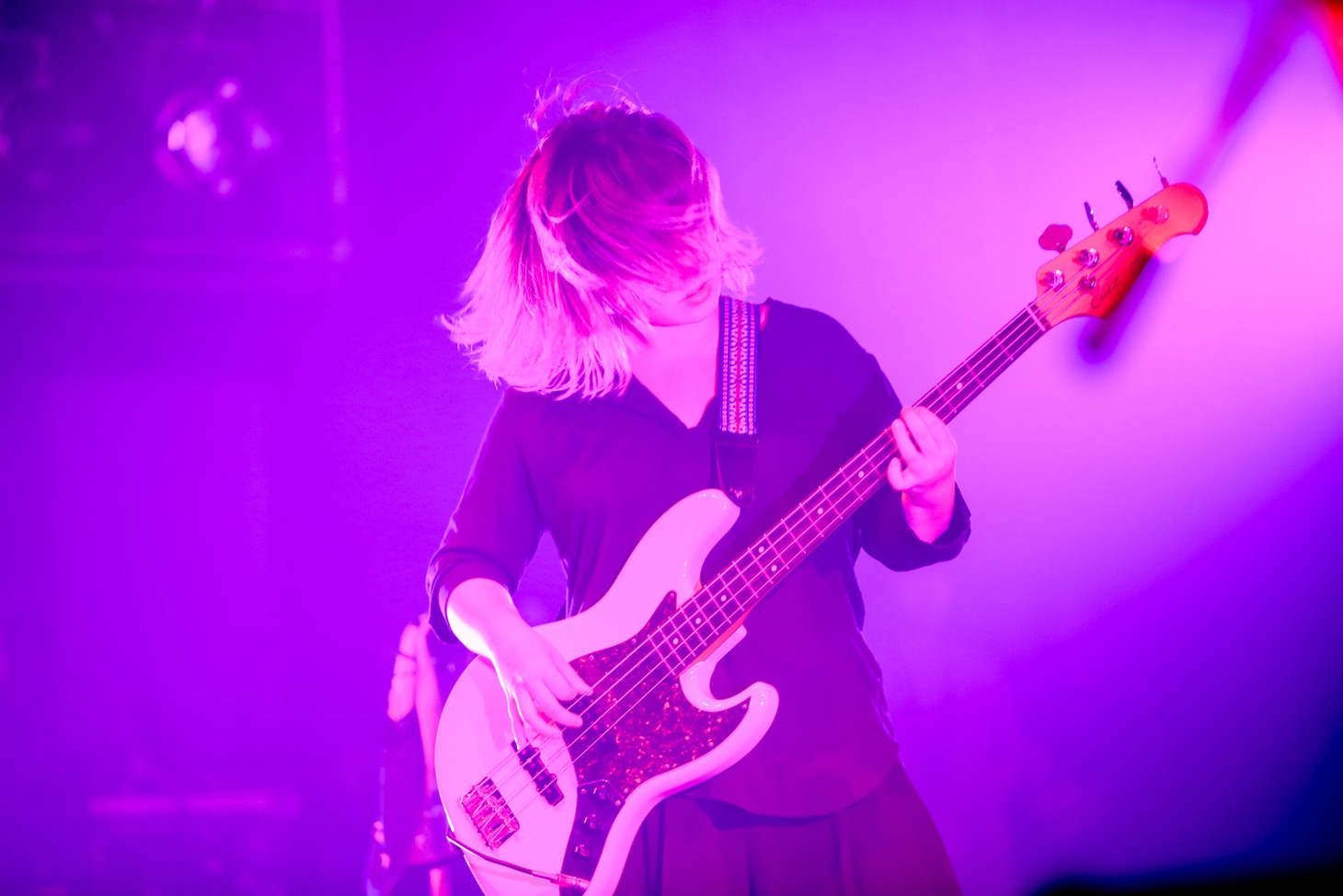 ごっきん（B, Cho / yonige）（Photo by Viola Kam［V'z Twinkle Photography］）