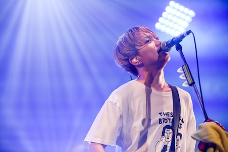 GEN（B, Vo / 04 Limited Sazabys）（Photo by Viola Kam［V'z Twinkle Photography］）