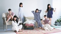 「anan」の企画「パジャマとメガネのおしゃれ」に登場する乃木坂46の3期生メンバー。