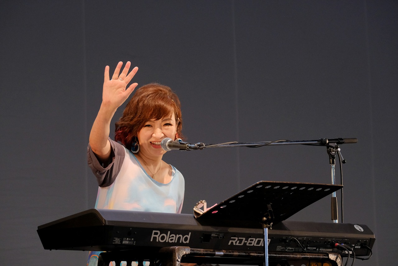 清水ミチコ (c)RISING SUN ROCK FESTIVAL（撮影：原田直樹）