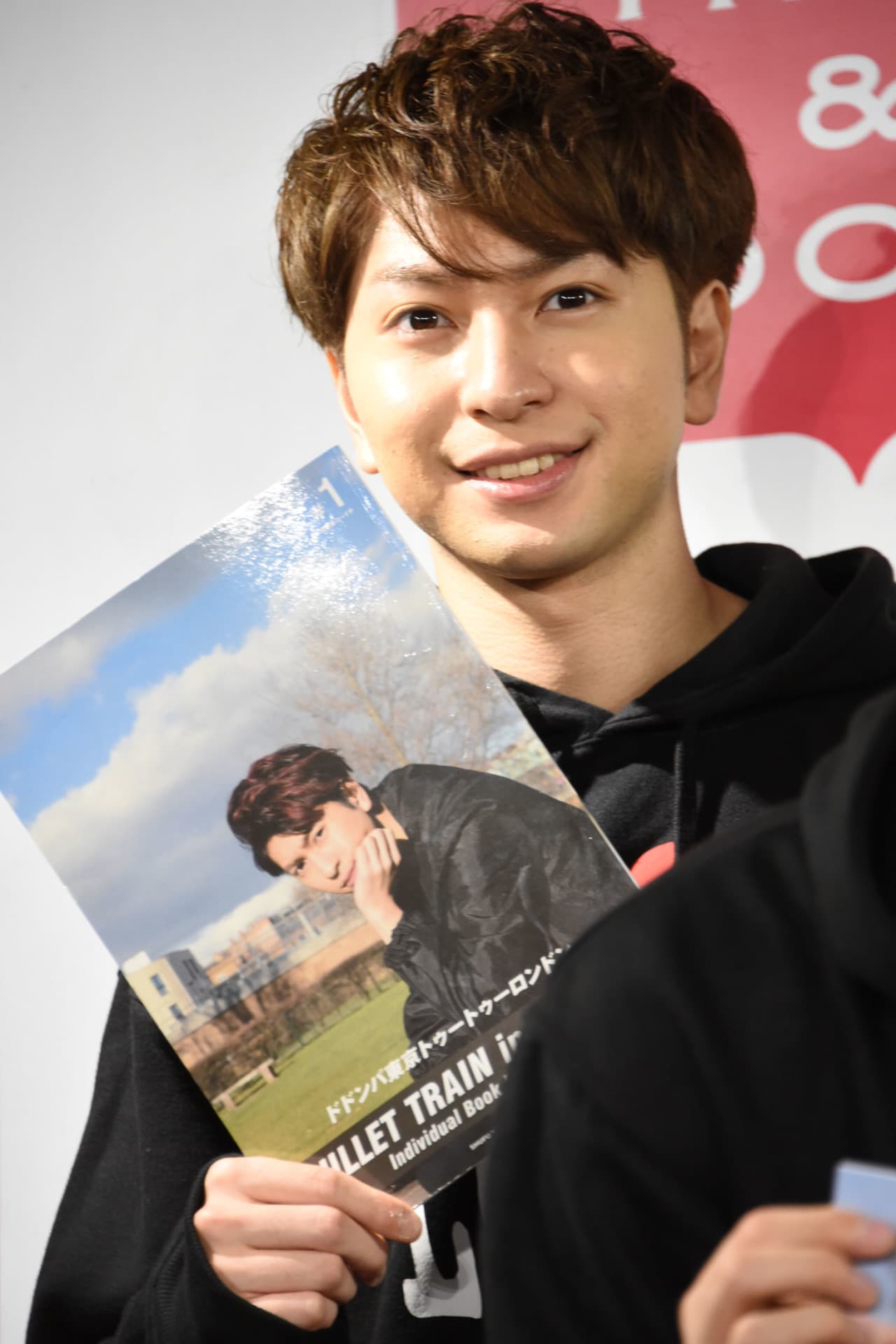 コーイチ - 鎖骨にホクロに脂のノリ?超特急、写真集イベントで コーイチ - 鎖骨にホクロに脂のノリ?超特急、写真集イベントで
