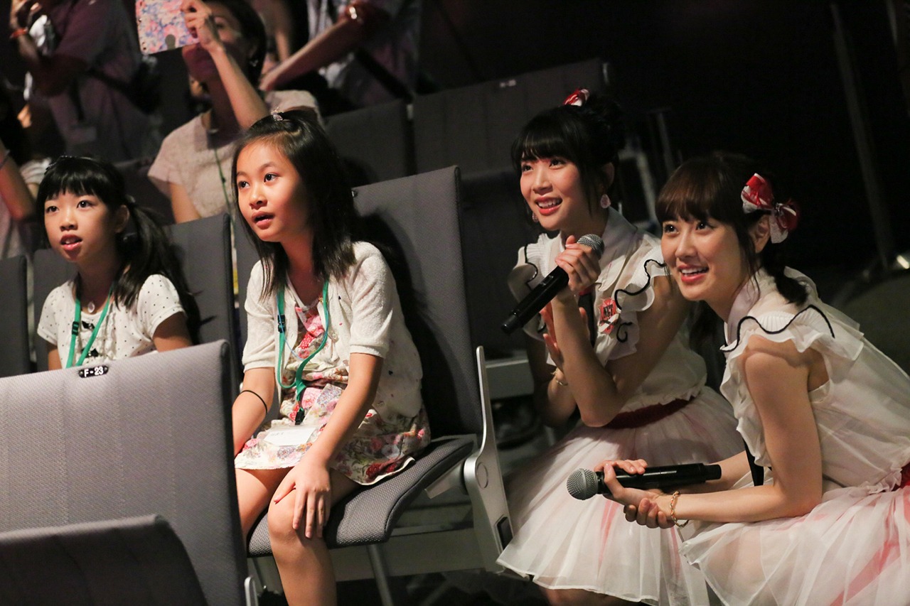 「NGT48劇場お仕事体験」の様子。(c)AKS