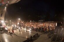 bonobosの日比谷野外大音楽堂ワンマンライブの様子。（Photo by Yuico Taiya）