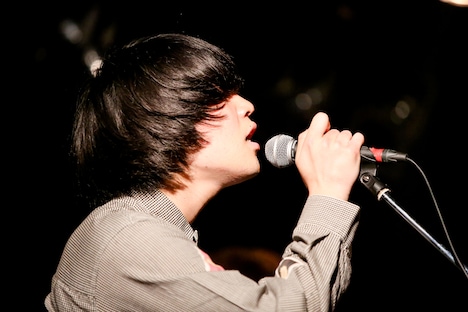 黒川侑司（Vo, G / ユアネス）（Photo by Viola Kam［V'z Twinkle］）