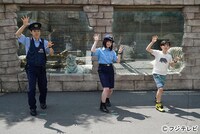 左から横山だいすけ、橋本環奈、星島みろ。