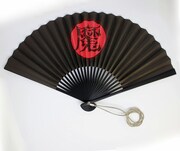 KenKenの使用済みベース弦を使用した扇子。