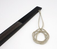 KenKenの使用済みベース弦を使用した扇子。