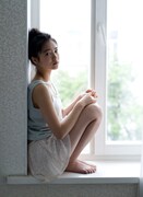 中山莉子1stソロ写真集「中山莉子の写真集。」より。（撮影：佐藤裕之）