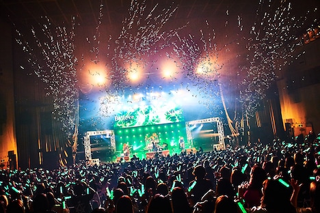 Royzの中野サンプラザホール公演の様子。（Photo by keiko tanabe）