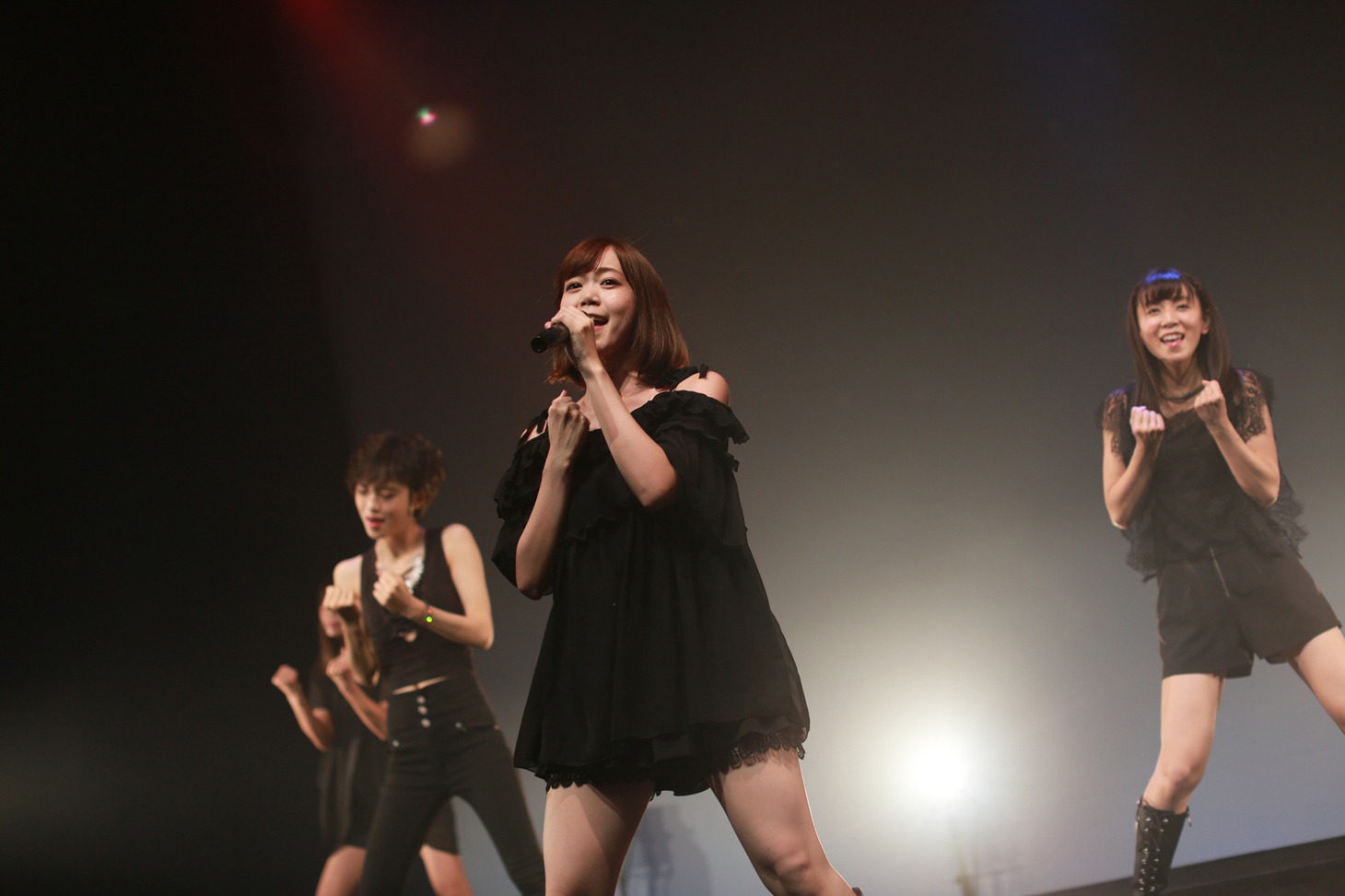 「LinQ第1034回 大石芽依、瀬戸楓、姫崎愛未 卒業公演『POWER』」の様子。（写真提供：ジョブネット）