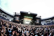 「SUMMER SONIC 2017」のMARINE STAGEに登場したBABYMETAL。(Photo by Taku Fujii)