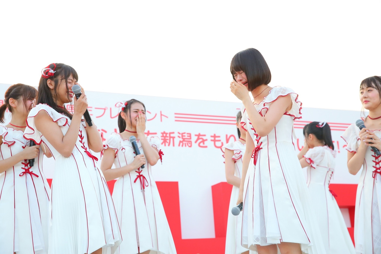 「やだー！」と泣きじゃくる高倉萌香。(c)AKS