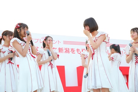 「やだー！」と泣きじゃくる高倉萌香。(c)AKS