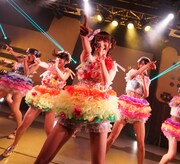 左から奥村野乃花、的場華鈴、鶴見萌、清水理子。（提供：キングレコード）