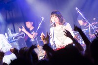 東京カランコロン「夏祭りだよ全員集合！～ニューアルバム全曲披露フリーライブ～」東京・shibuya eggman公演の様子。（撮影：中山優司）