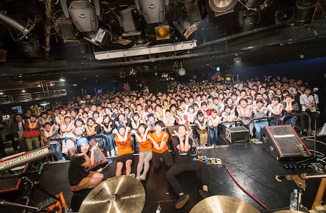 東京カランコロン「夏祭りだよ全員集合!~ニューアルバム全曲披露フリーライブ~」東京・shibuya eggman公演の様子。(撮影:中山優司)