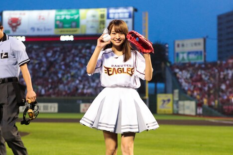 笑顔の渡邉幸愛投手。