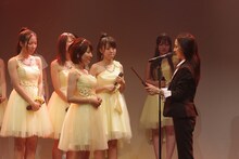 「LinQ第1035回新木こころ、伊藤麻希、岩本琴音、大庭彩歌、岸田麻佑、原直子、桃咲まゆ、卒業セレモニー『この人生一生エンタメっshow!!』」の様子。（提供：ジョブネット）