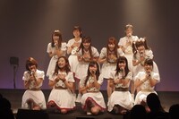 「LinQ第1035回新木こころ、伊藤麻希、岩本琴音、大庭彩歌、岸田麻佑、原直子、桃咲まゆ、卒業セレモニー『この人生一生エンタメっshow!!』」の様子。（提供：ジョブネット）