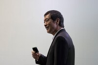 矢沢永吉が出演する「リネージュ2 レボリューション」テレビCM撮影時の様子。