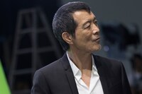 矢沢永吉が出演する「リネージュ2 レボリューション」テレビCM撮影時の様子。