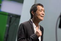 矢沢永吉が出演する「リネージュ2 レボリューション」テレビCM撮影時の様子。