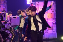 「超特急の撮れ高足りてますか？」スタジオライブの様子。