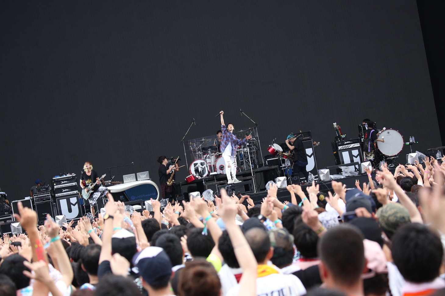 UVERworld