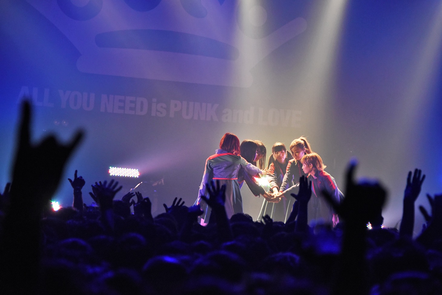 2017年、3回目の「TOKYO BiSH SHiNE」でついにZepp Tokyoを満員にしたBiSH。