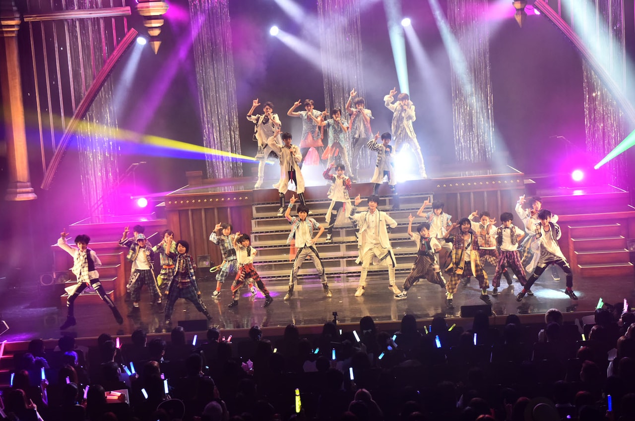 先輩スパドラも登場！「星男祭」でSTAR BOYS初ステージ「僕たちを愛して」