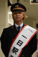 首藤義勝（Vo, B）