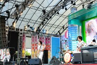 DISH//のめざましライブの様子。