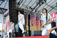 DISH//のめざましライブの様子。