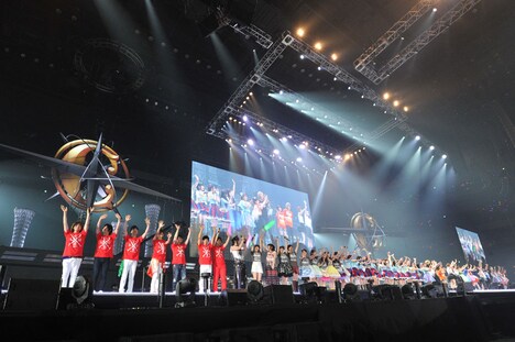 「Animelo Summer Live 2017 -THE CARD-」2日目エンディングの様子。  (c)Animelo Summer Live 2017/MAGES.