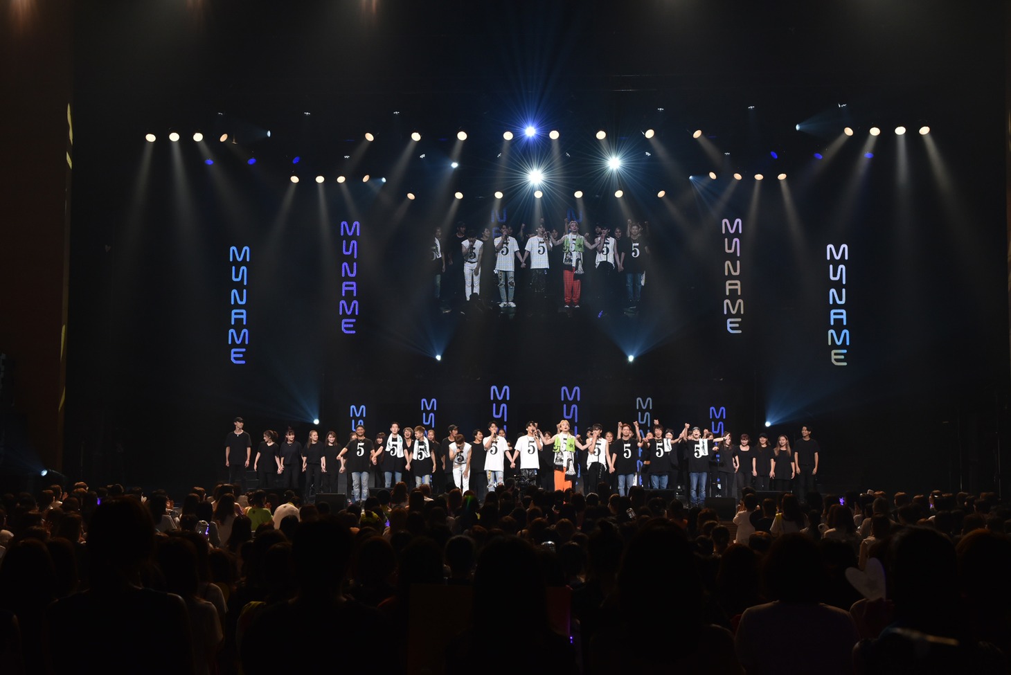 「MYNAME LIVE 2017『MYNAME』～さよならからはじまるSTORY～」の様子。