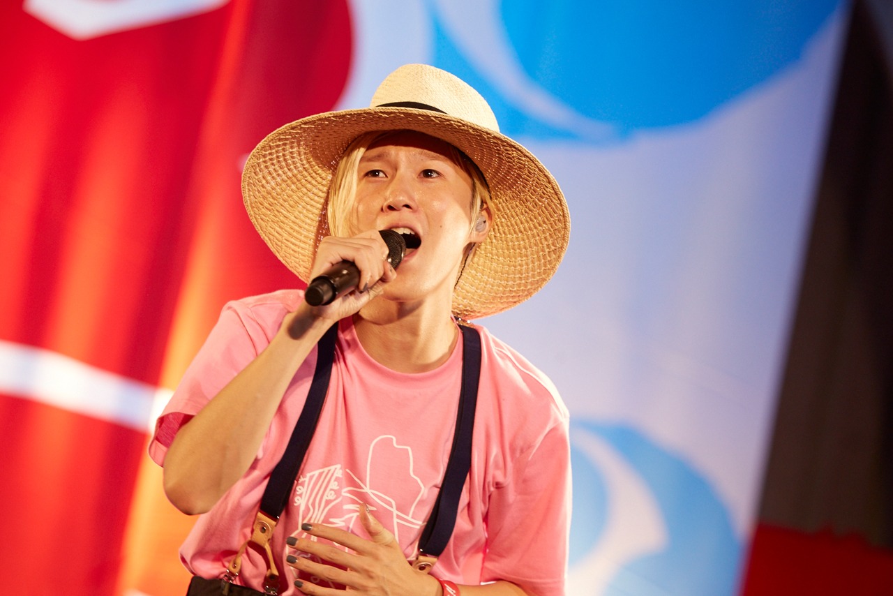 山田義孝（Vo）（撮影：岩崎真子）