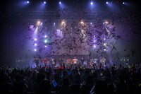 超特急とWEAVERのコラボの様子。