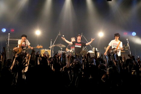 フラワーカンパニーズ（写真提供：ソニー・ミュージックパブリッシング）