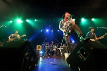 フラワーカンパニーズ（撮影：吉田圭子）