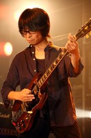 竹安堅一（G / フラワーカンパニーズ）（撮影：吉田圭子）