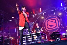 ポルノグラフィティ（撮影：古溪一道）