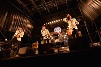 THE BAWDIES（撮影：古溪一道）